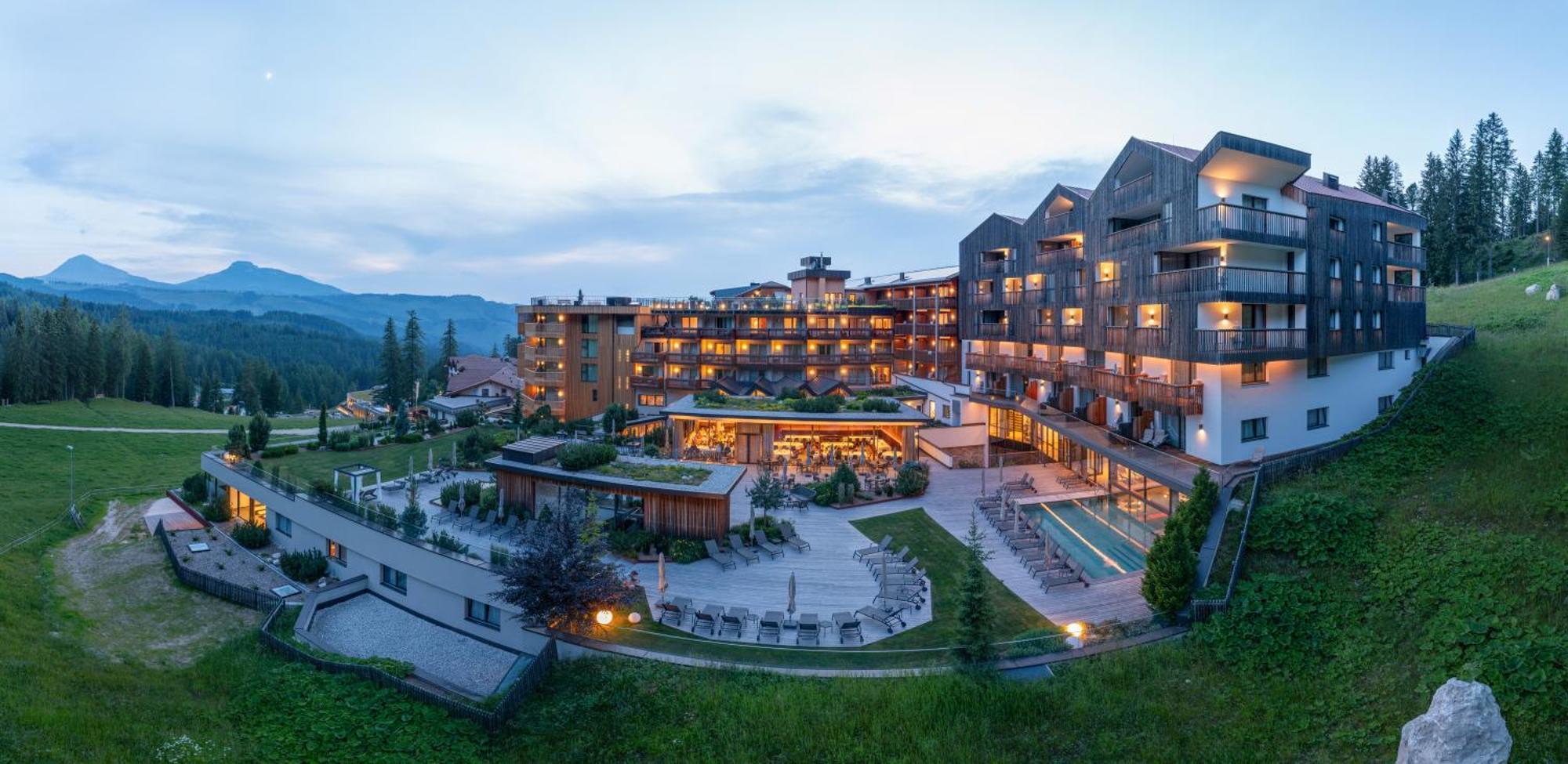 Hotel Cristal Obereggen Εξωτερικό φωτογραφία